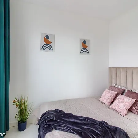 M&r Travel&business Premium Skoroszewska - Free Wifi - Self Check-in - Enel-med - Fv - Close The Center *