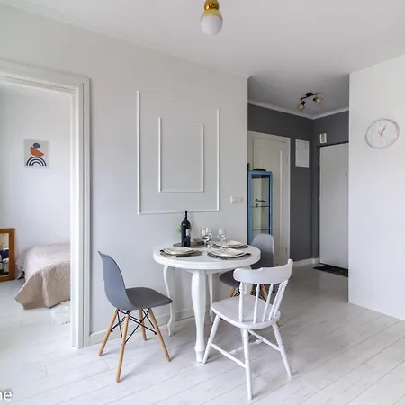 M&r Travel&business Premium Skoroszewska - Free Wifi - Self Check-in - Enel-med - Fv - Close The Center Διαμέρισμα *