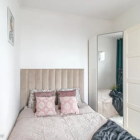 M&r Travel&business Premium Skoroszewska - Free Wifi - Self Check-in - Enel-med - Fv - Close The Center Varšava