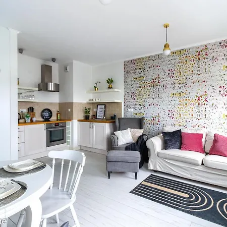 Apartmán M&r Travel&business Premium Skoroszewska - Free Wifi - Self Check-in - Enel-med - Fv - Close The Center *